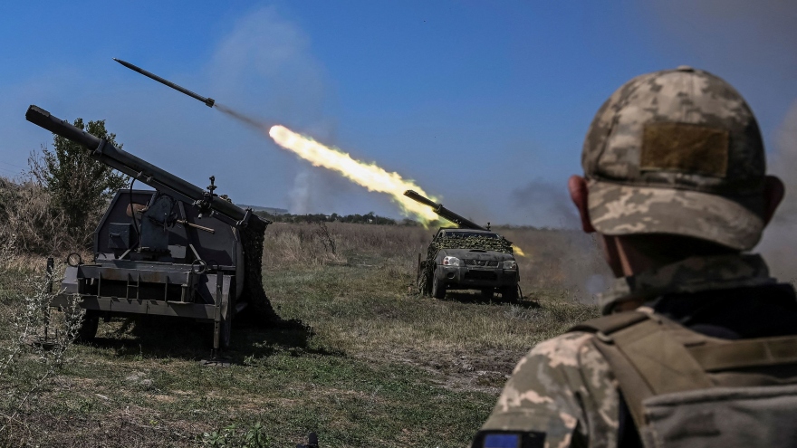 Nga và Ukraine giao tranh ác liệt, tấn công dồn dập mục tiêu của đối phương